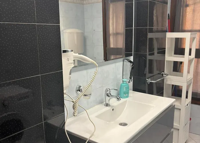 Ivanna Station 아파트